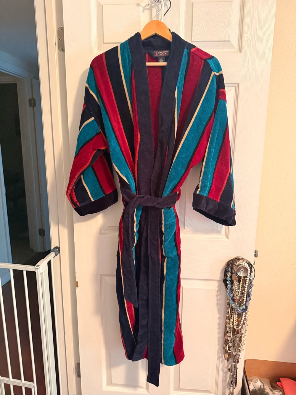 Roundtree & Yorke Multi-Color Striped Men’s Robe